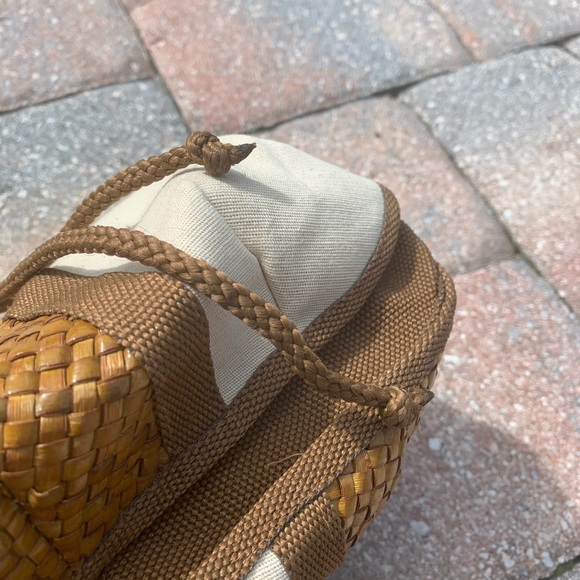 Canvas/Straw/Braided Rope Made in Italy Bucket Bag - Picture 4 of 14